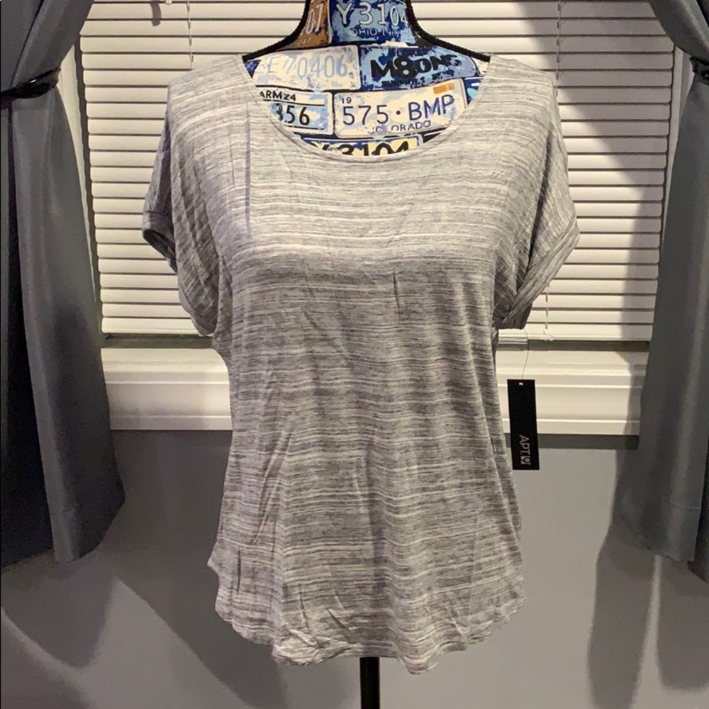 Apt. 9 top size M NWT
